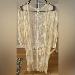 Time and Tru Cream Lace Embroidered Sheer Kimono